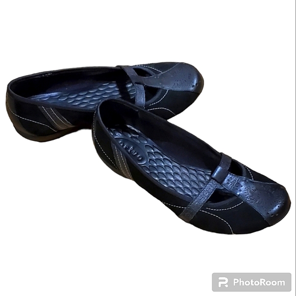 Clarks Privo Size 7 Black Shoes - Picture 2 of 9